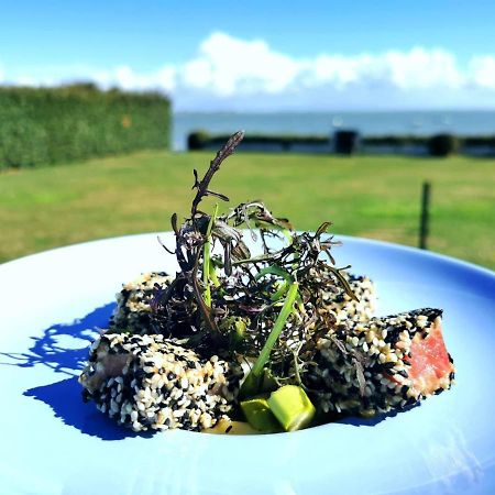 Hotel Restaurant Le Mur Du Roy サルゾー エクステリア 写真